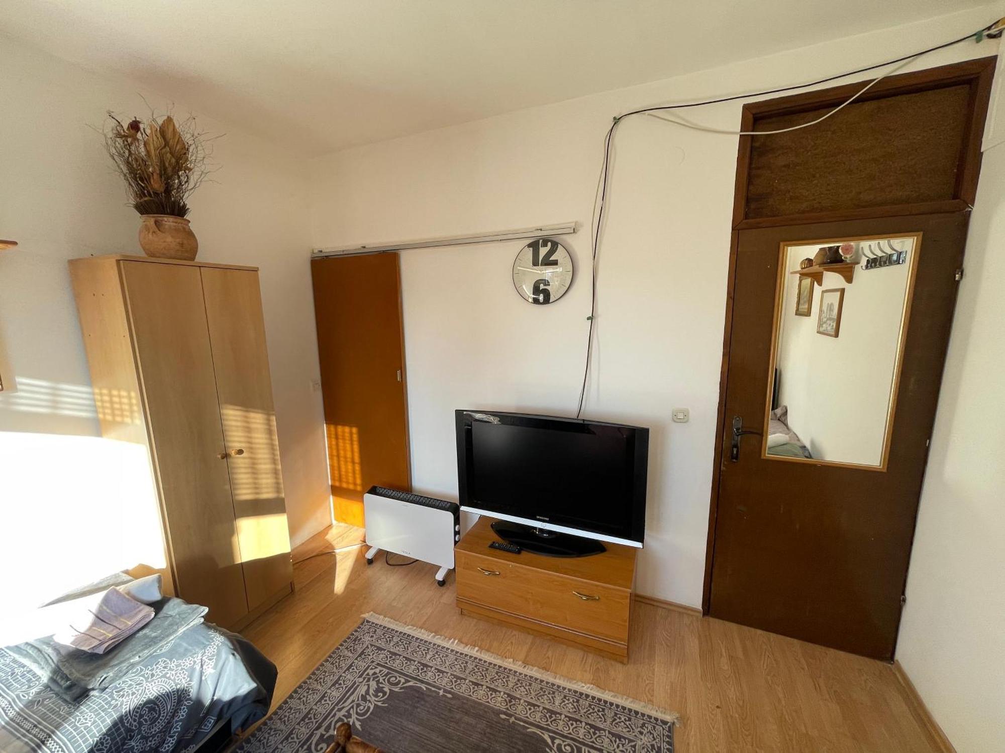 Rooms Ada SJJ Buitenkant foto